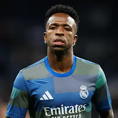 Vinícius Junior gratuluje Cucurelli po finale MŚ