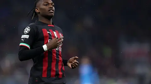 Manchester United zainteresowany Leao - kto przejmie gwiazdę Milanu?