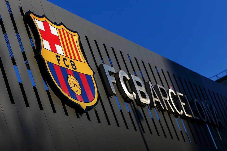 Barcelona otwiera się na transfery Forta i Araújo