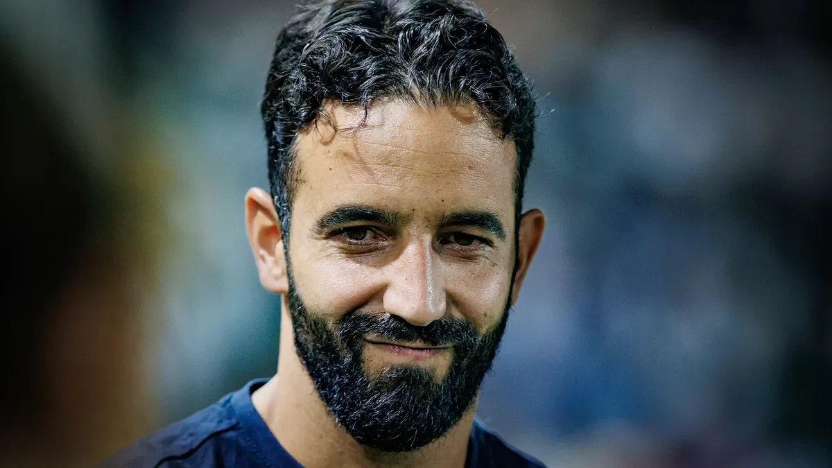 Milan planuje transfery: Mazraoui na radarze