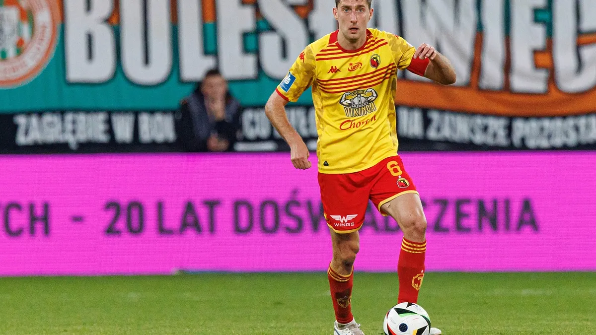 Jagiellonia wyróżnia się taktyką i zwycięża Raków na wyjeździe