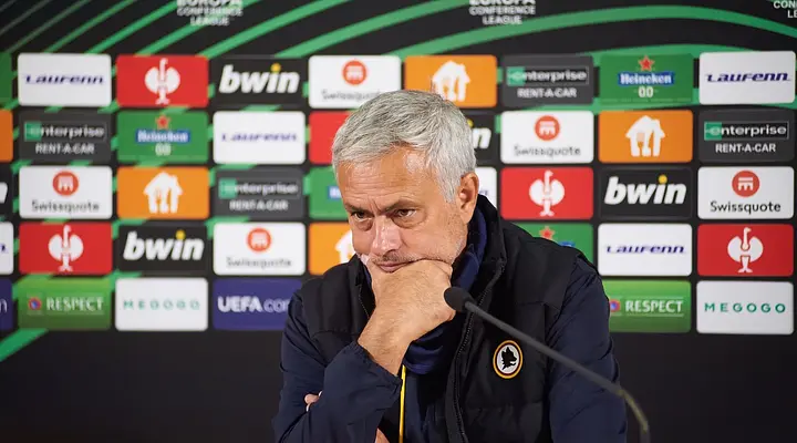 Mourinho odrzuca ofertę Benfiki i zastanawia się nad Realem