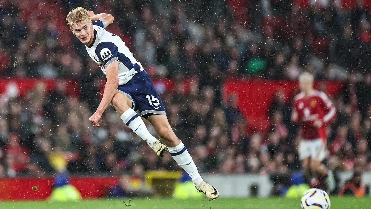 Lucas Bergvall z nową umową. Tottenham liczy na wzrost jego wartości