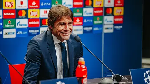 Napoli w Lidze Mistrzów, Conte wciąż niepewny co do przyszłości