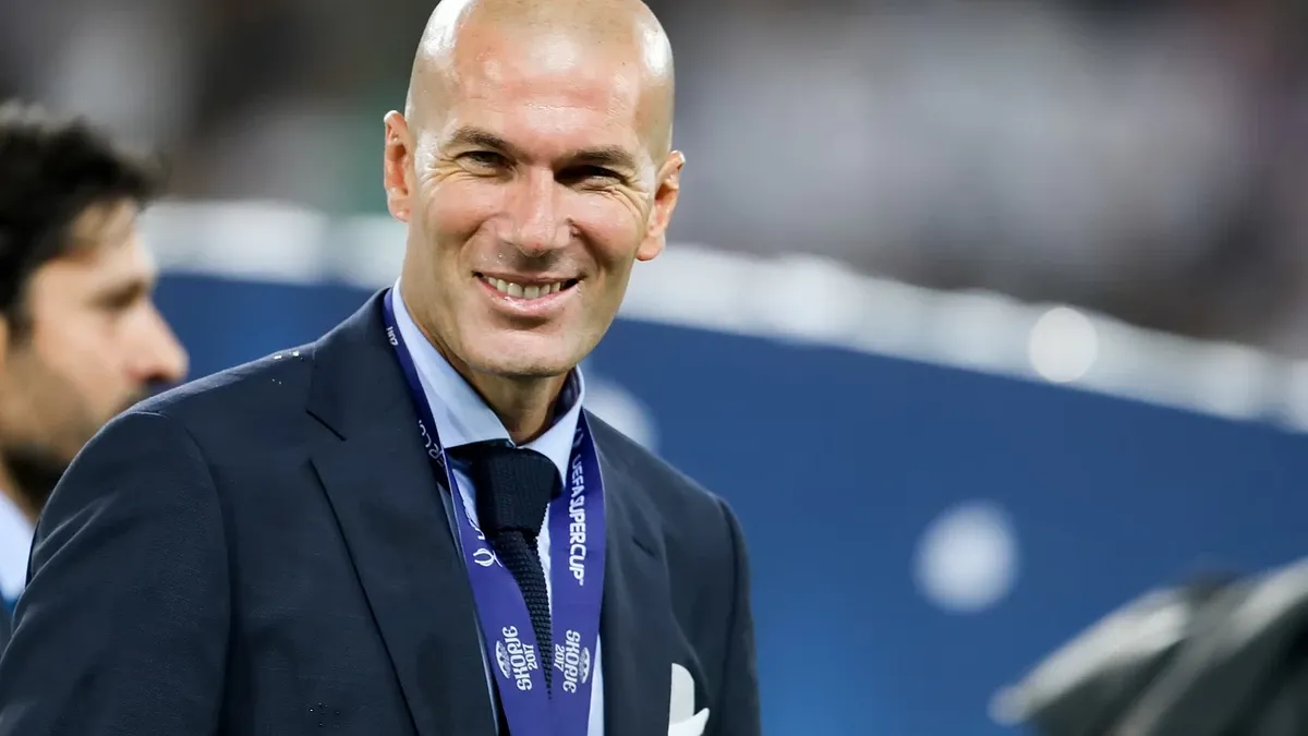 Zinédine Zidane nowym selekcjonerem Francji