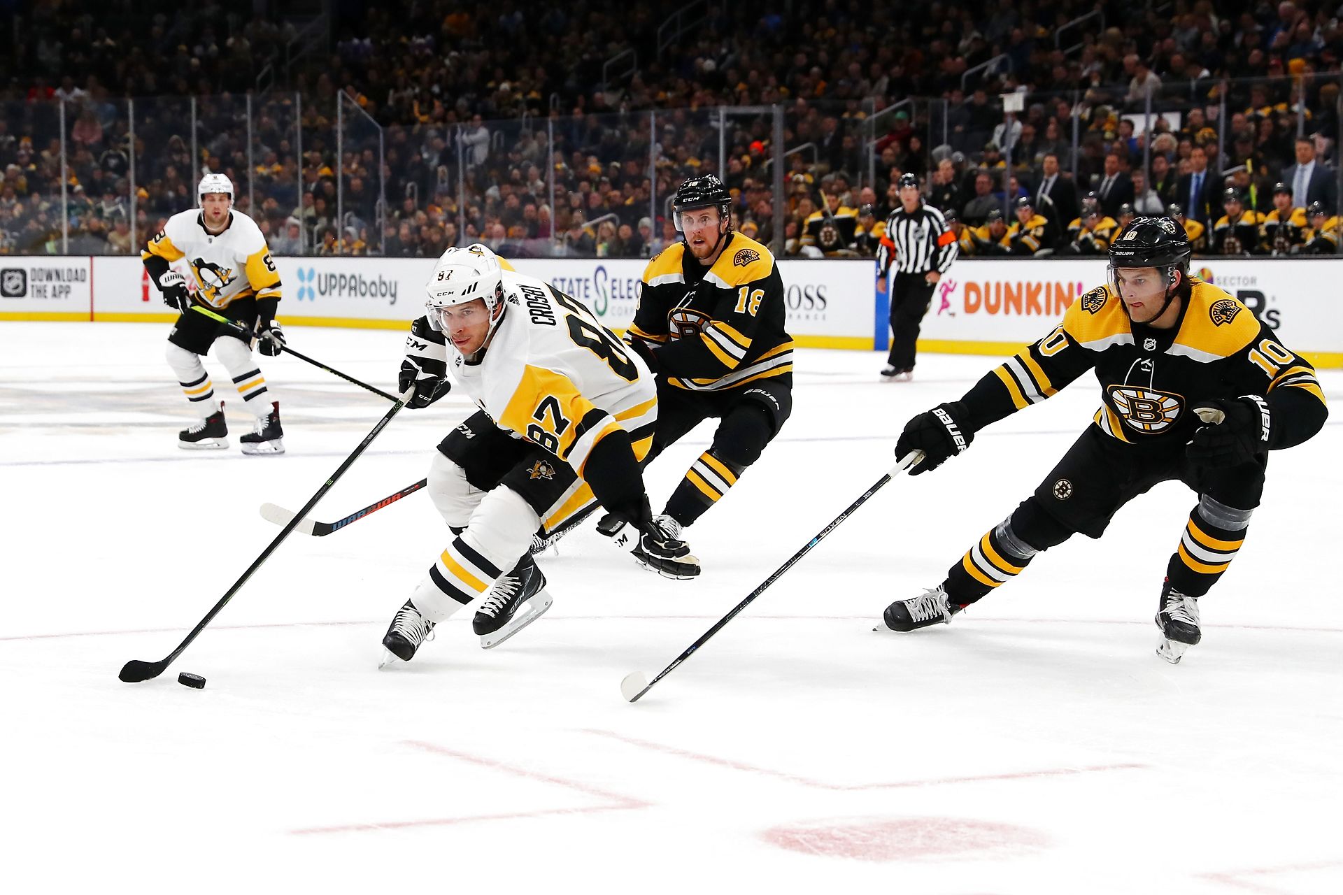 Nie samym futbolem… Tydzień w NHL na żywo w Viaplay: Dwa topowe starcia „Pingwinów”. Zagrają z mistrzem i wiceliderem￼