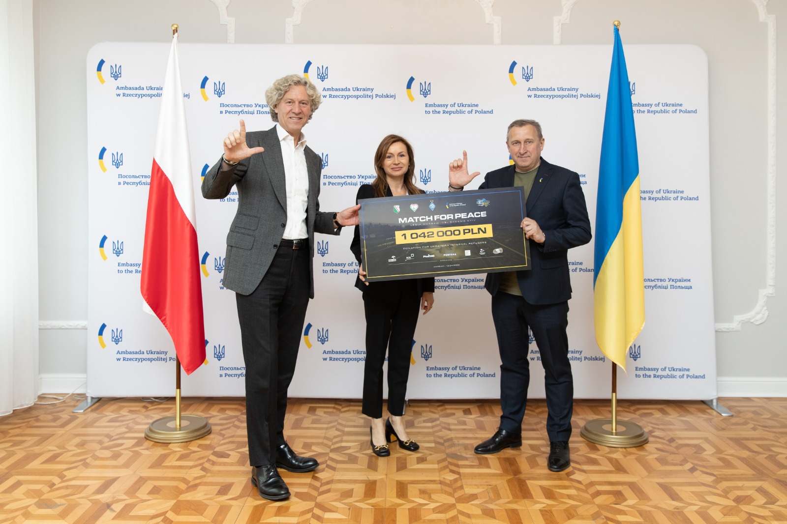 Ponad milion złotych dla uchodźców wewnętrznych na Ukrainie dzięki spotkaniu Legia Warszawa – Dynamo Kijów (WIDEO)