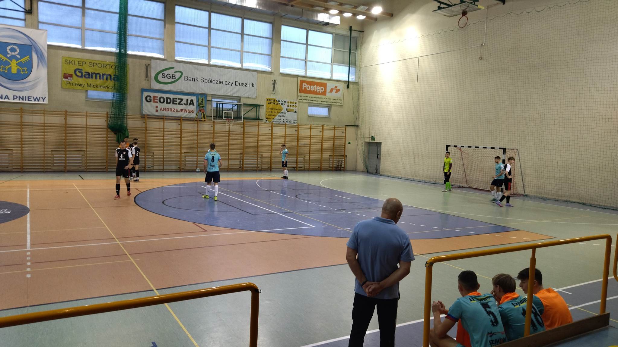 Turniej w Pniewach. Eliminacje do Młodzieżowych Mistrzostw Polski U-19 w futsalu